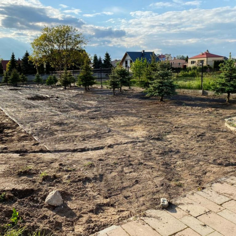 укладання сітки від кротів